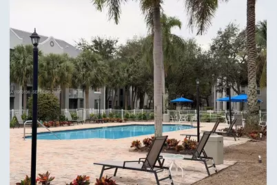 777 SW 111th Way #301, Pembroke Pines, FL 33025 - Photo 2