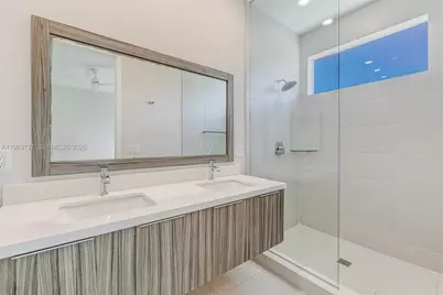 6675 NW 102nd Path, Doral, FL 33178 - Photo 12