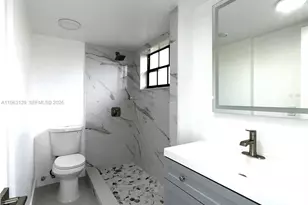 15969 NW 64th Ave, Miami Lakes, FL 33014 - Photo 14