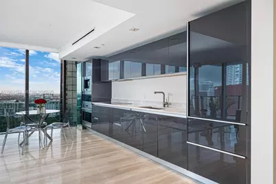 1451 Brickell Ave #2204, Miami, FL 33131 - Photo 8