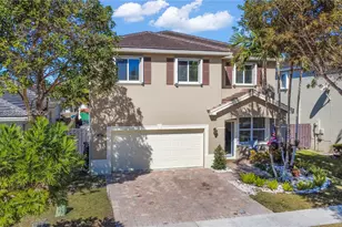 3455 NE 1st St, Homestead, FL 33033 - Photo 2