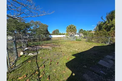 17240 NW 52nd Ave, Miami Gardens, FL 33055 - Photo 16