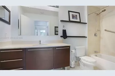 1900 N Bayshore Dr #1708, Miami, FL 33132 - Photo 14