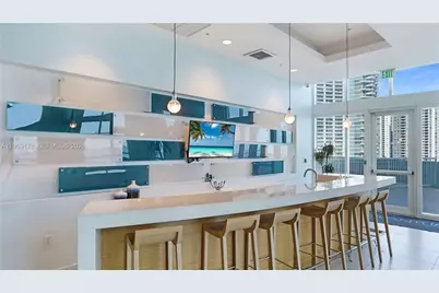 1900 N Bayshore Dr #1708, Miami, FL 33132 - Photo 18