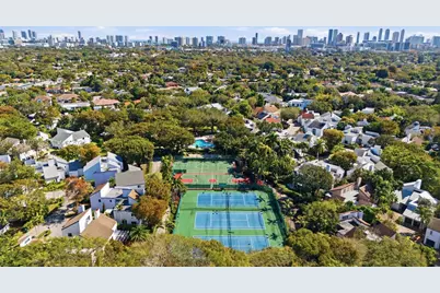 1961 S Oak Haven Cir, Miami, FL 33179 - Photo 78