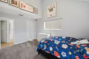 1961 S Oak Haven Cir, Miami, FL 33179 - Photo 42