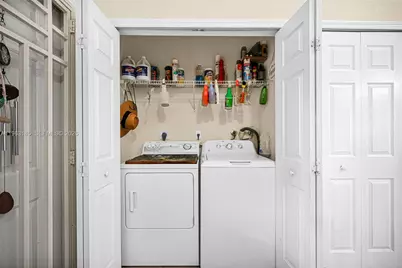 940 NE 13th Ave, Homestead, FL 33033 - Photo 18