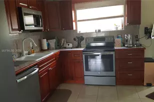 30 NE 56th St, Oakland Park, FL 33334 - Photo 4