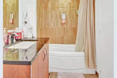 300 S Biscayne Blvd #T-1405, Miami, FL 33131 - Photo 16