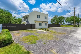 21845 Goulds Ave, Miami, FL 33170 - Photo 2