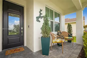797 SE Bloomfield Rd, Port Saint Lucie, FL 34984 - Photo 2