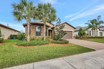 640 SE Villandry Way, Port Saint Lucie, FL 34984 - Photo 2