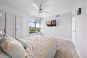 3530 Mystic Pointe Dr, Aventura, FL 33180 - Photo 14