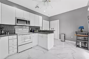 14651 SW 16th St, Davie, FL 33325 - Photo 36