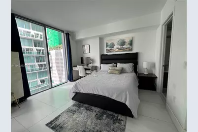 31 SE 6th St #1404, Miami, FL 33131 - Photo 6