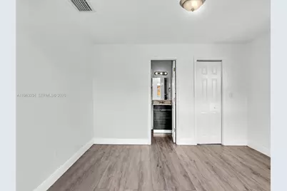 2512 NW 9th Pl, Fort Lauderdale, FL 33311 - Photo 20