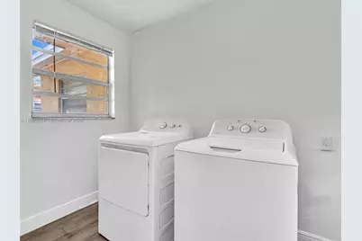 2512 NW 9th Pl, Fort Lauderdale, FL 33311 - Photo 10
