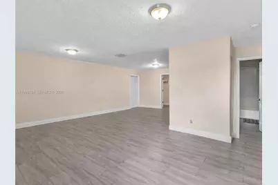 2512 NW 9th Pl, Fort Lauderdale, FL 33311 - Photo 24