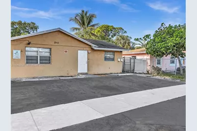 2512 NW 9th Pl, Fort Lauderdale, FL 33311 - Photo 36