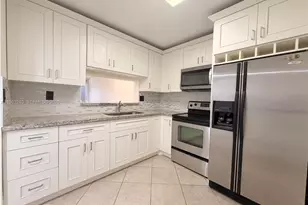 10835 SW 112th Ave, Miami, FL 33176 - Photo 4