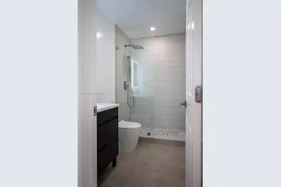 17911 NW 68th Ave #M206, Hialeah, FL 33015 - Photo 14