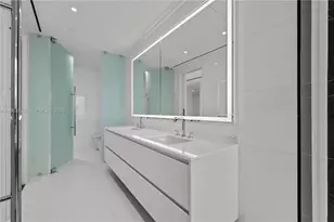 300 Biscayne Blvd Way, Miami, FL 33131 - Photo 20