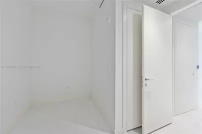 300 Biscayne Blvd Way #4404, Miami, FL 33131 - Photo 28