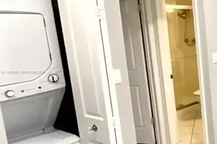 1785 N Andrews Square, Fort Lauderdale, FL 33311 - Photo 4