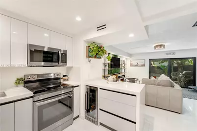 3214 W Trade Ave #III-5, Miami, FL 33133 - Photo 2