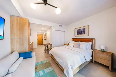 11 NE 6th St #1208, Miami, FL 33132 - Photo 4