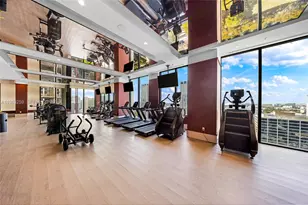 11 NE 6th St, Miami, FL 33132 - Photo 36