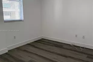 115 SW 11th St, Miami, FL 33130 - Photo 8