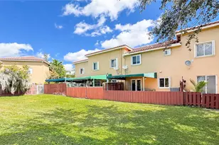 17360 NW 69th Ct, Hialeah, FL 33015 - Photo 6