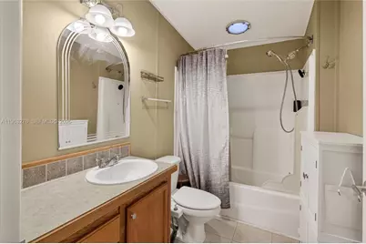 2228 SW 83rd Ave, Davie, FL 33324 - Photo 18