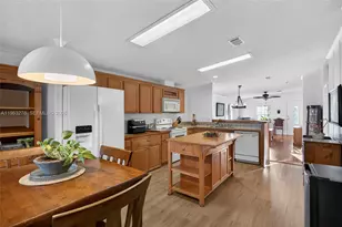 2228 SW 83rd Ave, Davie, FL 33324 - Photo 30