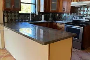 1900 Diana Dr, Hallandale Beach, FL 33009 - Photo 4