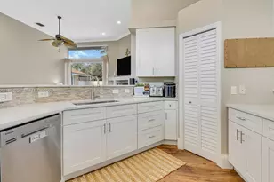 6995 Cypress Cove Cir, Jupiter, FL 33458 - Photo 14