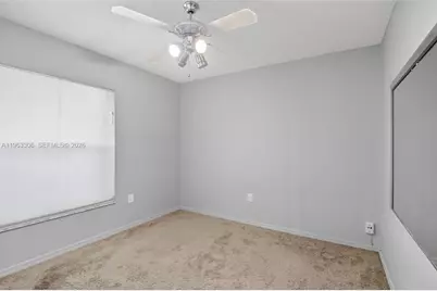 1150 Queen Palm Ct, Hollywood, FL 33019 - Photo 24