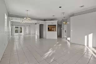 1150 Queen Palm Ct, Hollywood, FL 33019 - Photo 16