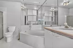 1150 Queen Palm Ct, Hollywood, FL 33019 - Photo 22