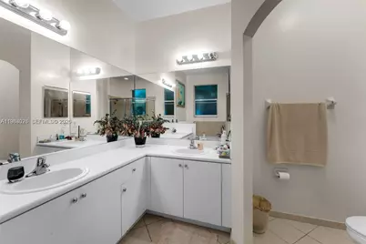 12979 SW 133rd St, Miami, FL 33186 - Photo 10