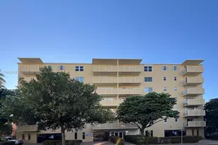 730 Pennsylvania Ave, Miami Beach, FL 33139 - Photo 2