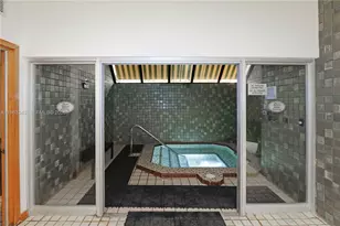 1000 Quayside Terrace, Miami, FL 33138 - Photo 36