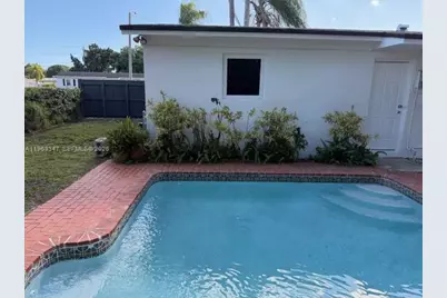 11615 SW 142nd St, Miami, FL 33176 - Photo 12