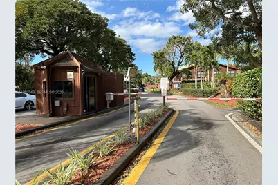 6619 SW 116th Pl #B7, Miami, FL 33173 - Photo 24