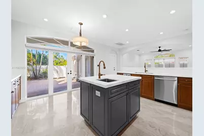 827 SE 2nd Ct, Fort Lauderdale, FL 33301 - Photo 10