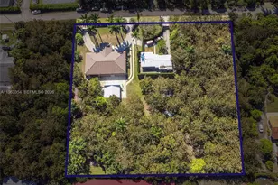 19955 SW 186th St, Miami, FL 33187 - Photo 10