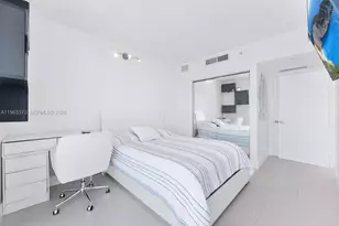 92 SW 3rd St, Miami, FL 33130 - Photo 10