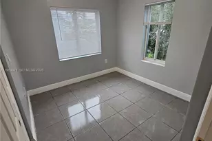 1128 NW 101st St, Miami, FL 33150 - Photo 10