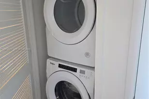 159 NE 6th St, Miami, FL 33132 - Photo 28